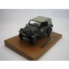 Volkswagen 82 Kubelwagen Ambulance na dřevěném podstavci 1:24 Gonio