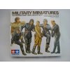 Military Miniatures Rusian Army Tank crew at rest 1:35 Tamiya 35214