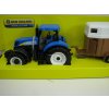 Traktor New Holland T7040 s přívěsem na koně 1:32 Bburago