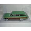 Ford Country Squire metallic Green 1960 1:18 MCG Modelcar Group