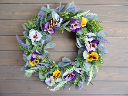 jarní věnec na dveře