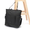 241047 2 pacsafe kabelka go crossbody tote black