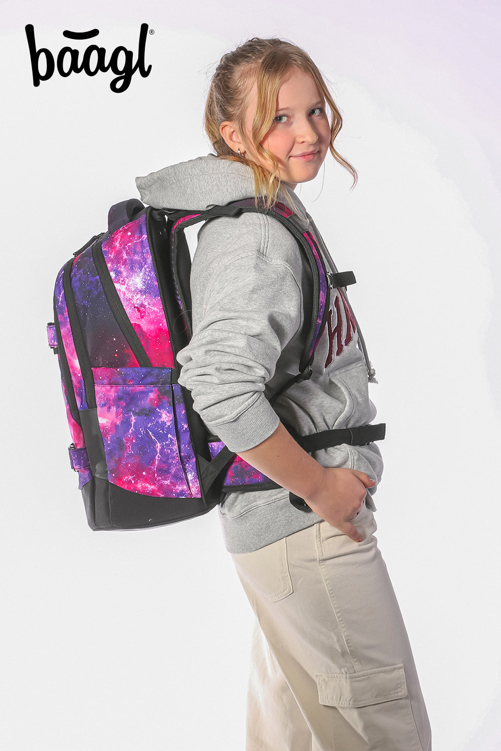 Školní batoh Skate Max Galaxy – při nošení