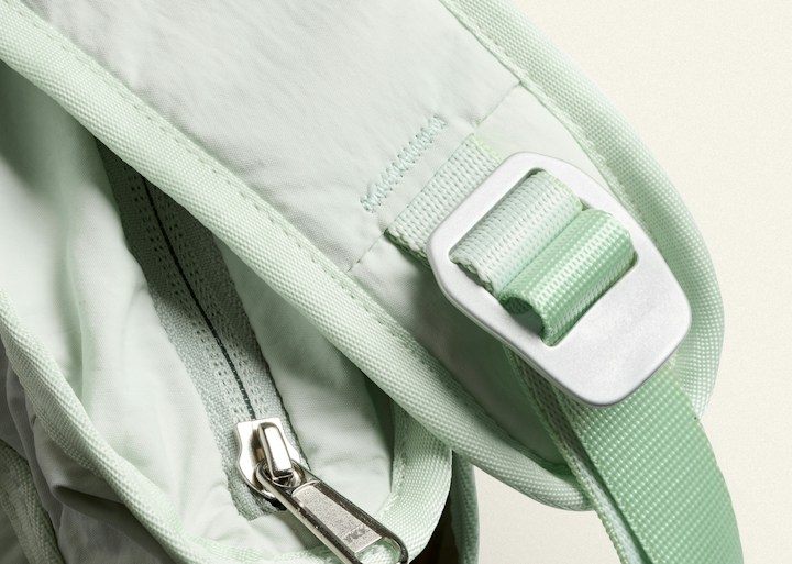 Bellroy Cinch Sling – Širší, lehce polstrovaný popruh