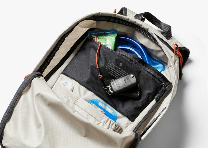 Bellroy Lite Daypack – Kapsy tam, kde pomohou