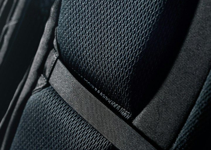 Bellroy Transit Workpack Pro – Polstrování pro delší přesuny