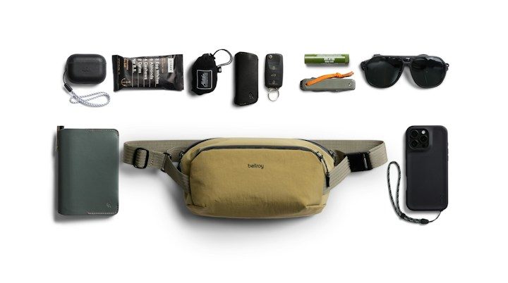 Bellroy Venture Ready Sling – příklad uložených věcí