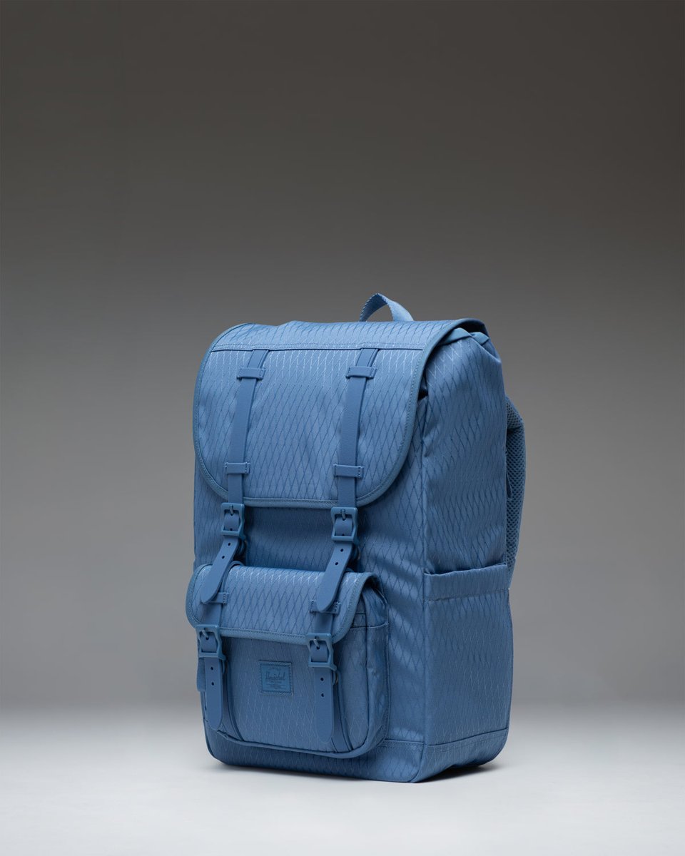 Herschel Little America Mid-Volume – pohled 4