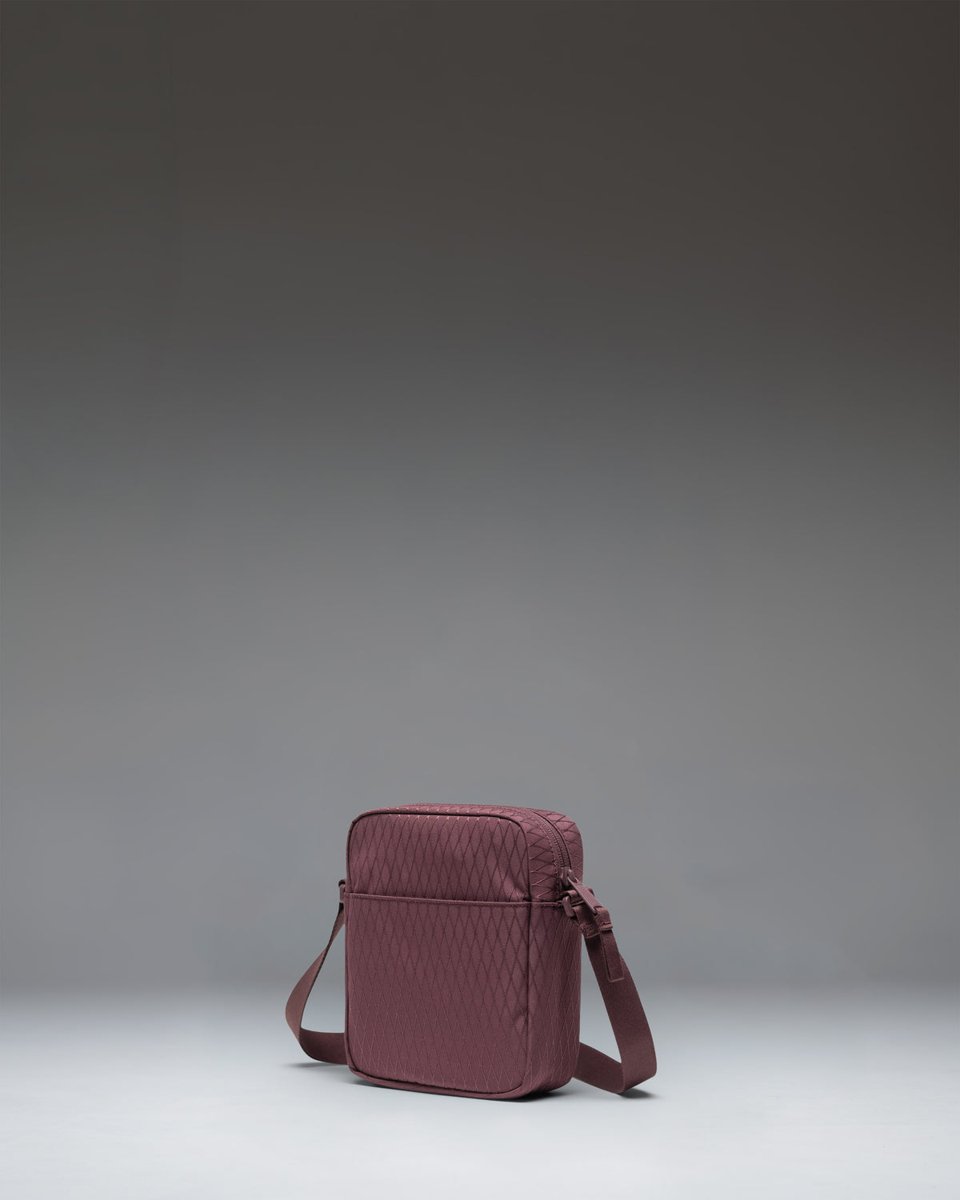 Herschel Heritage Crossbody – pohled 3