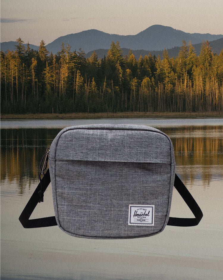 Herschel Classic Crossbody – fotografie modelu