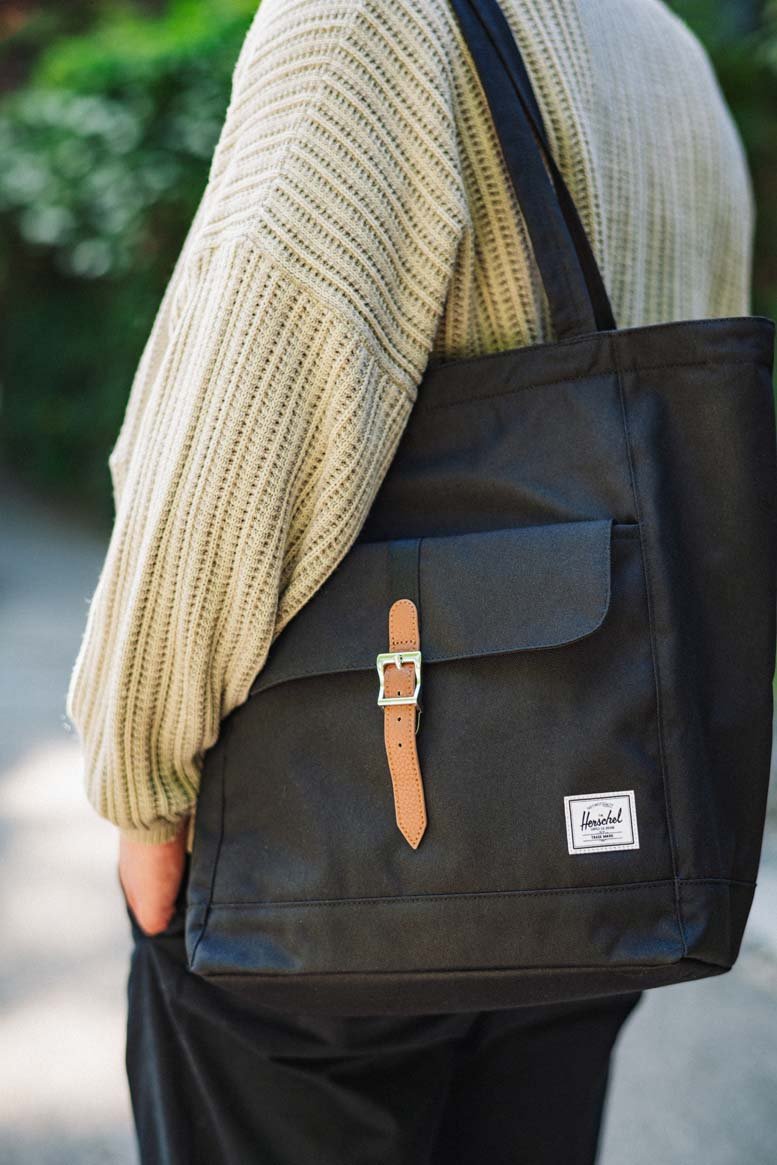 Herschel Retreat Tote – pohled 3