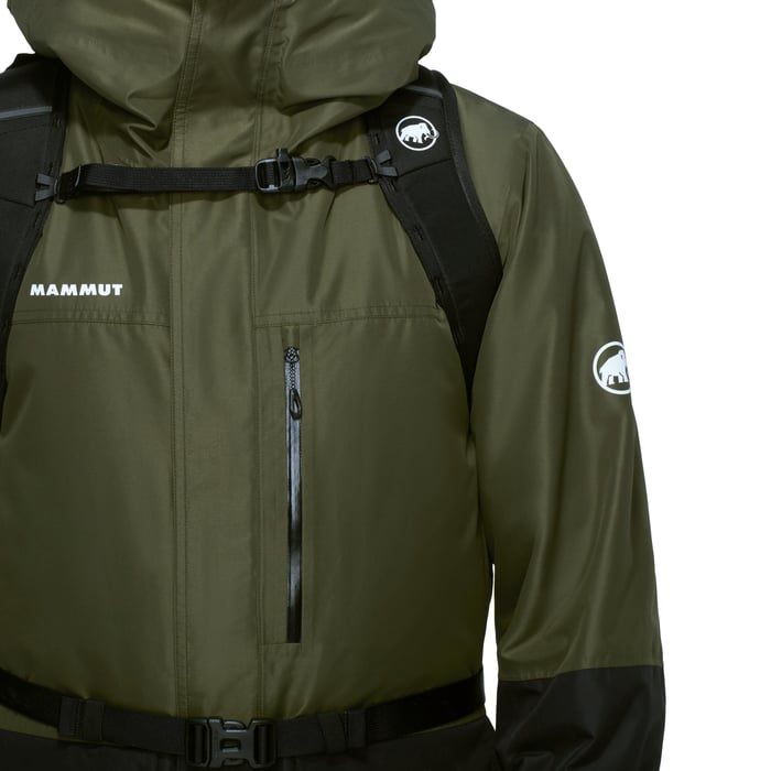 Mammut Nirvana 22 – Ramenní popruhy a hrudní pás