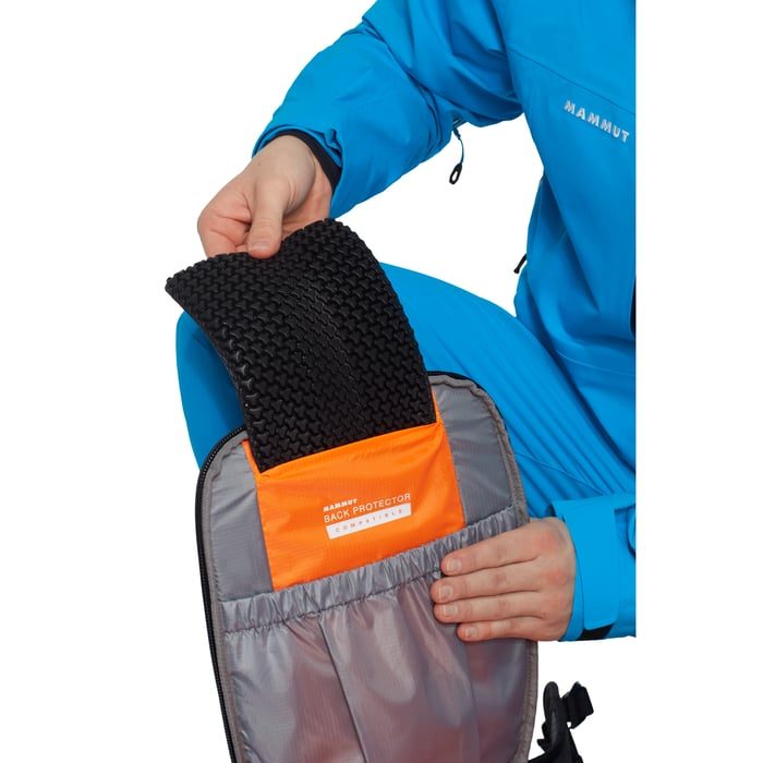 Mammut Nirvana 28 – Místo na doplňkový chránič