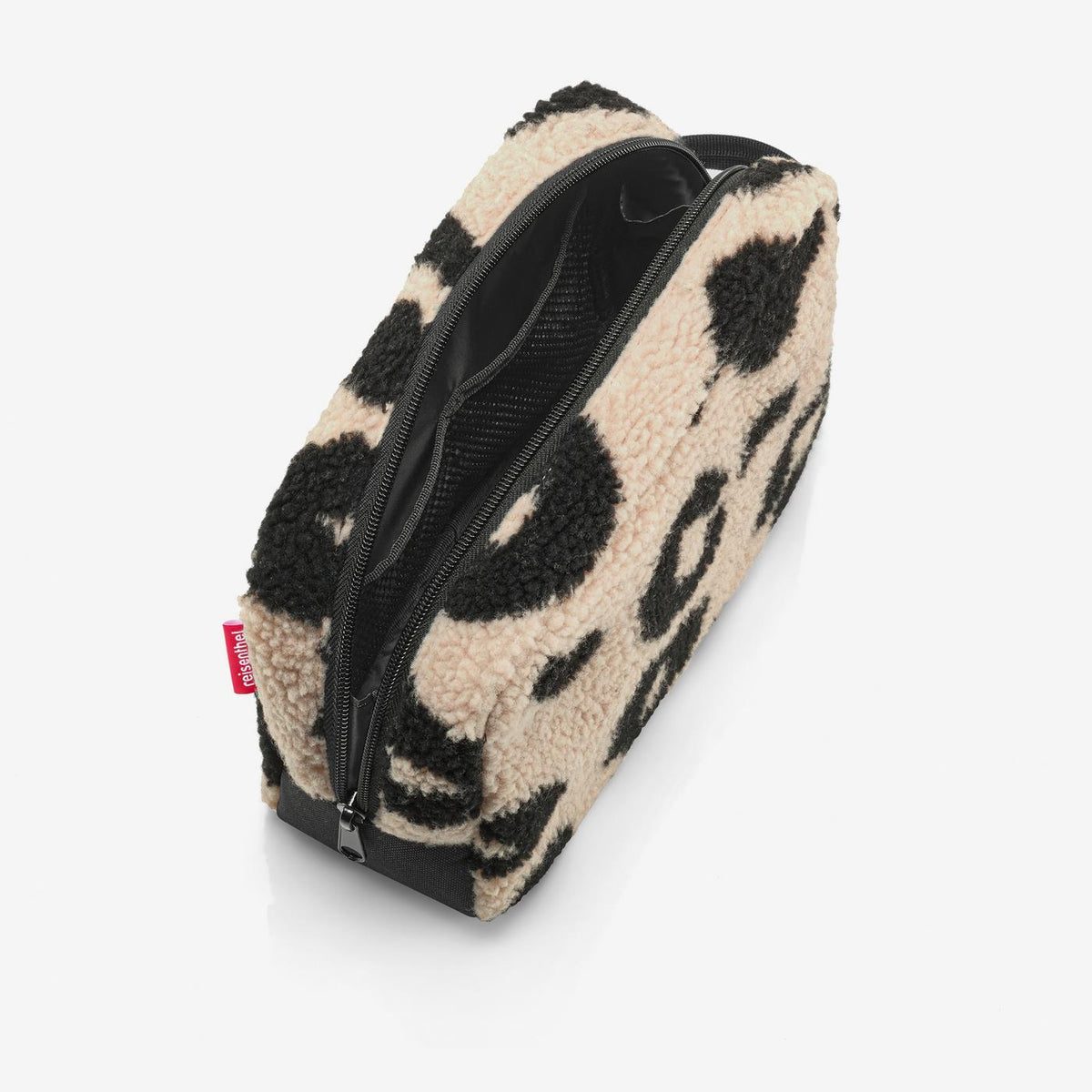 Reisenthel Cosmeticpouch M Teddy Leo Cream – lifestyle fotografie