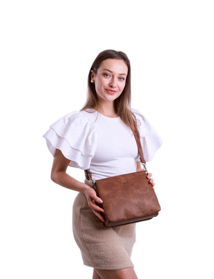 Vuch Aleeza Brown – lifestyle a způsob nošení