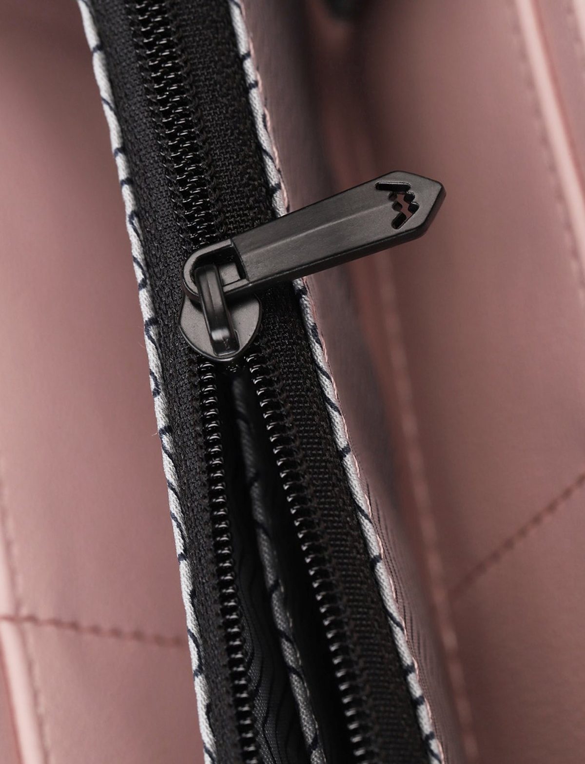 Vuch Charis – produktový detail