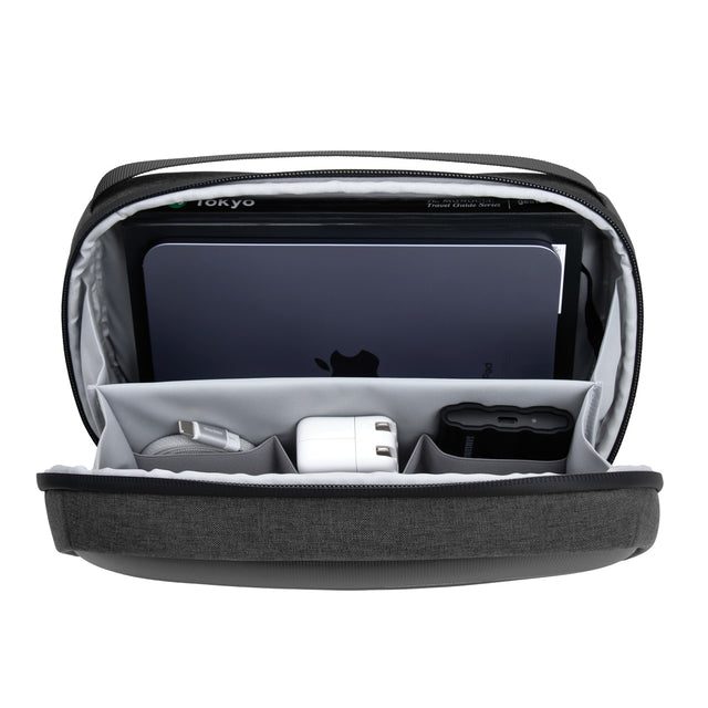 XD Design First Class All-in-One Travel Case – Pro menší tablet a příslušenství