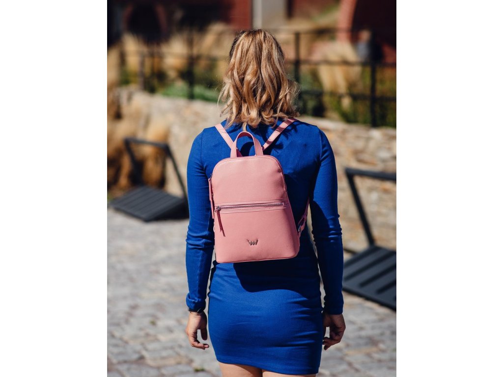 Styl batohu VUCH Heroy Pink