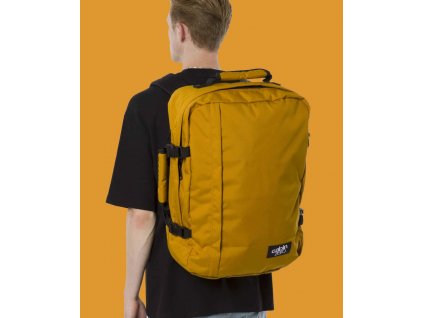CabinZero Classic Ultra-light Orange Chill + Sluchátka, myš nebo pouzdro
