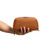 Bellroy Toiletry Kit Plus - Bronze  + Testovací sada toaletních vod ZDARMA