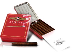 torpitos red detail 9e3b11730664470b31978dba4c6b4e04