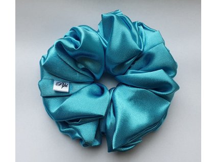 XXL gumička (scrunchie) ze saténu - Světle modrá