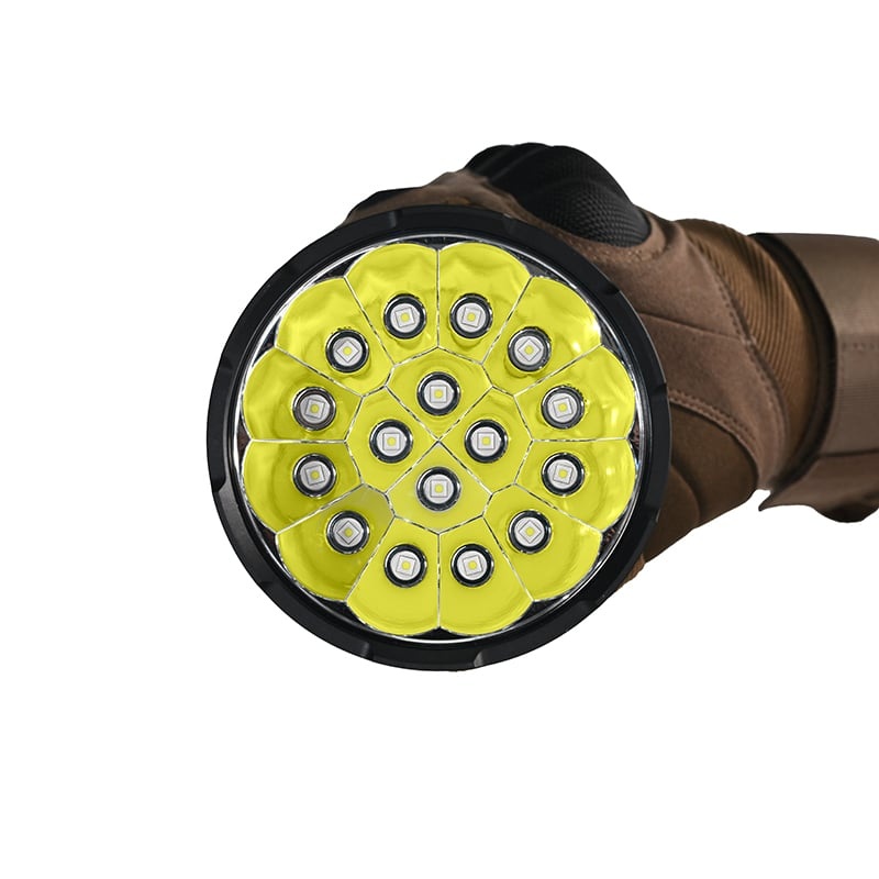 Acebeam X25 — hlava pátracej baterky so 16 LED v taktickej rukavici