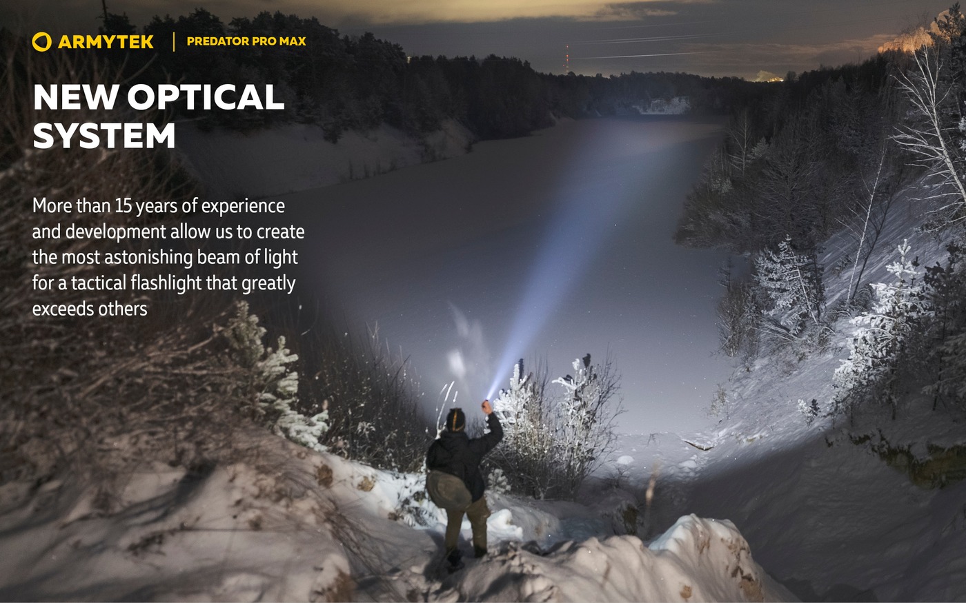 Armytek Predator Pro Max, nový optický systém: úzky lúč cez zamrznuté jazero na vzdialený zasnežený breh