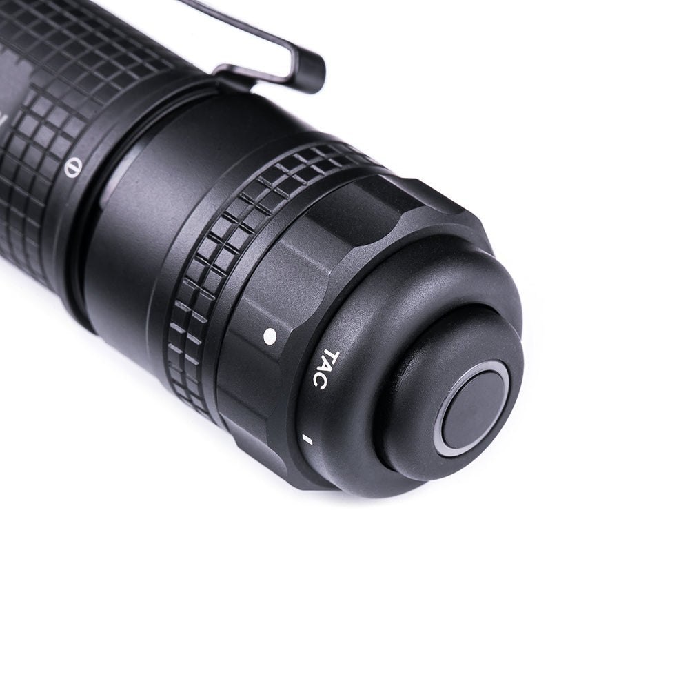 Nextorch TA30W — zadné taktické tlačidlo na koncovke pre ovládanie palcom