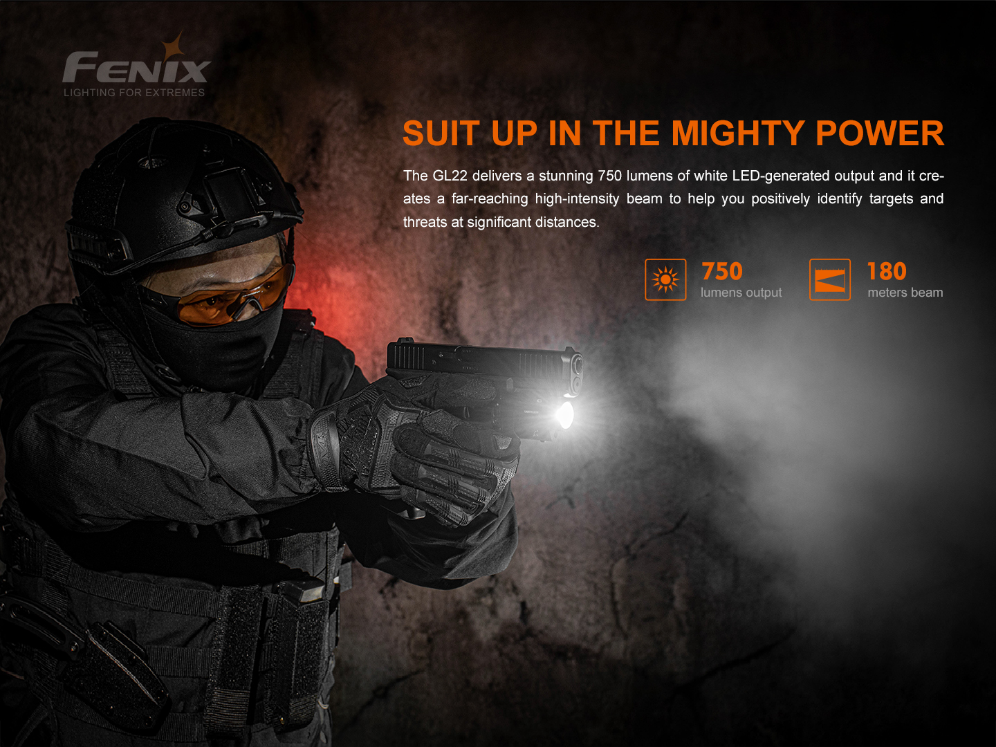 Fenix GL22 taktické svetlo na pištoľ s výkonom 750 lúmenov a dosvitom 180 metrov svieti v tme do dymu