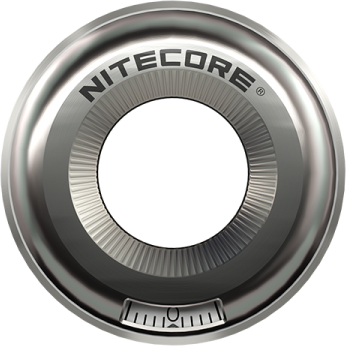 Nitecore Halo 10 titánový merací krúžok – čelný pohľad na gravírovanú stupnicu a logo NITECORE