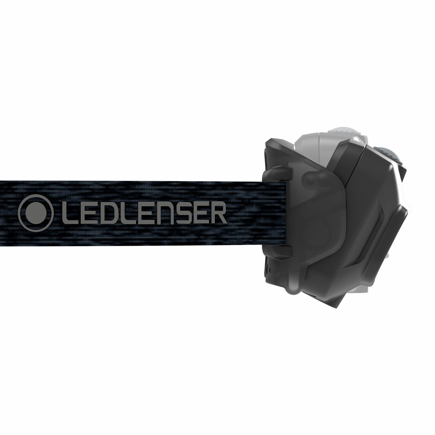 Ledlenser HF4R Core — naklápanie hlavy v držiaku, sklopená hlava a naznačená vzpriamená poloha, popruh s nápisom LEDLENSER