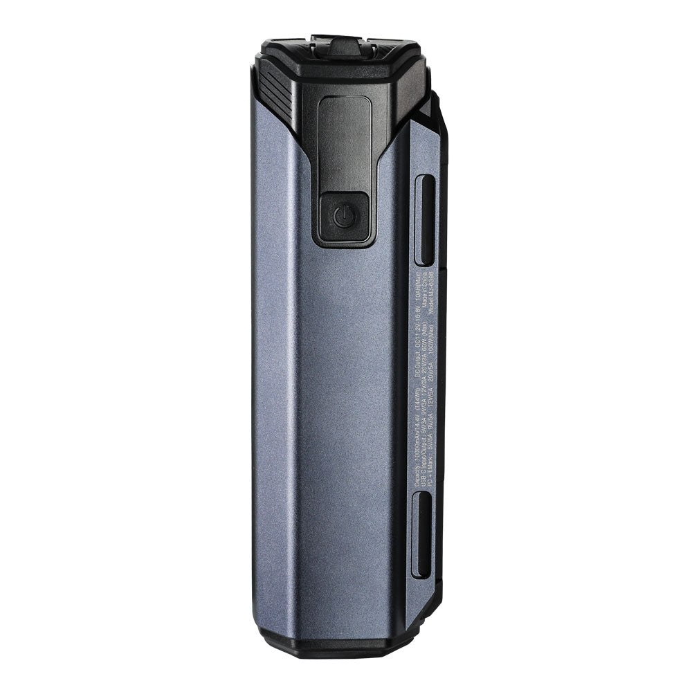 Batériový modul Magicshine MJ-6398 z boku s portom USB-C a výstupom pre kábel svietidla