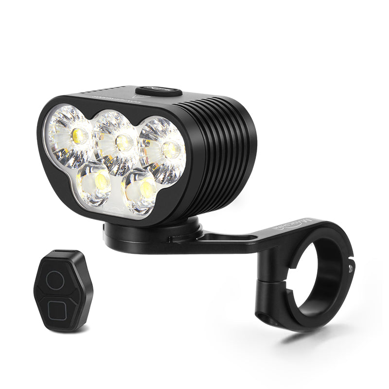 Magicshine Monteer 6500S V2.0 s bezdrôtovým ovládačom a hliníkovým držiakom na riadidlá &mdash; päť LED v rozložení tri hore a dve dole