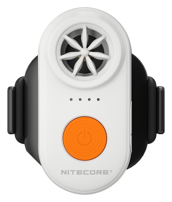 Nitecore NWE10 Frost White nasadená v čiernom držiaku OUTDOCK na popruh batohu, webbing alebo MOLLE