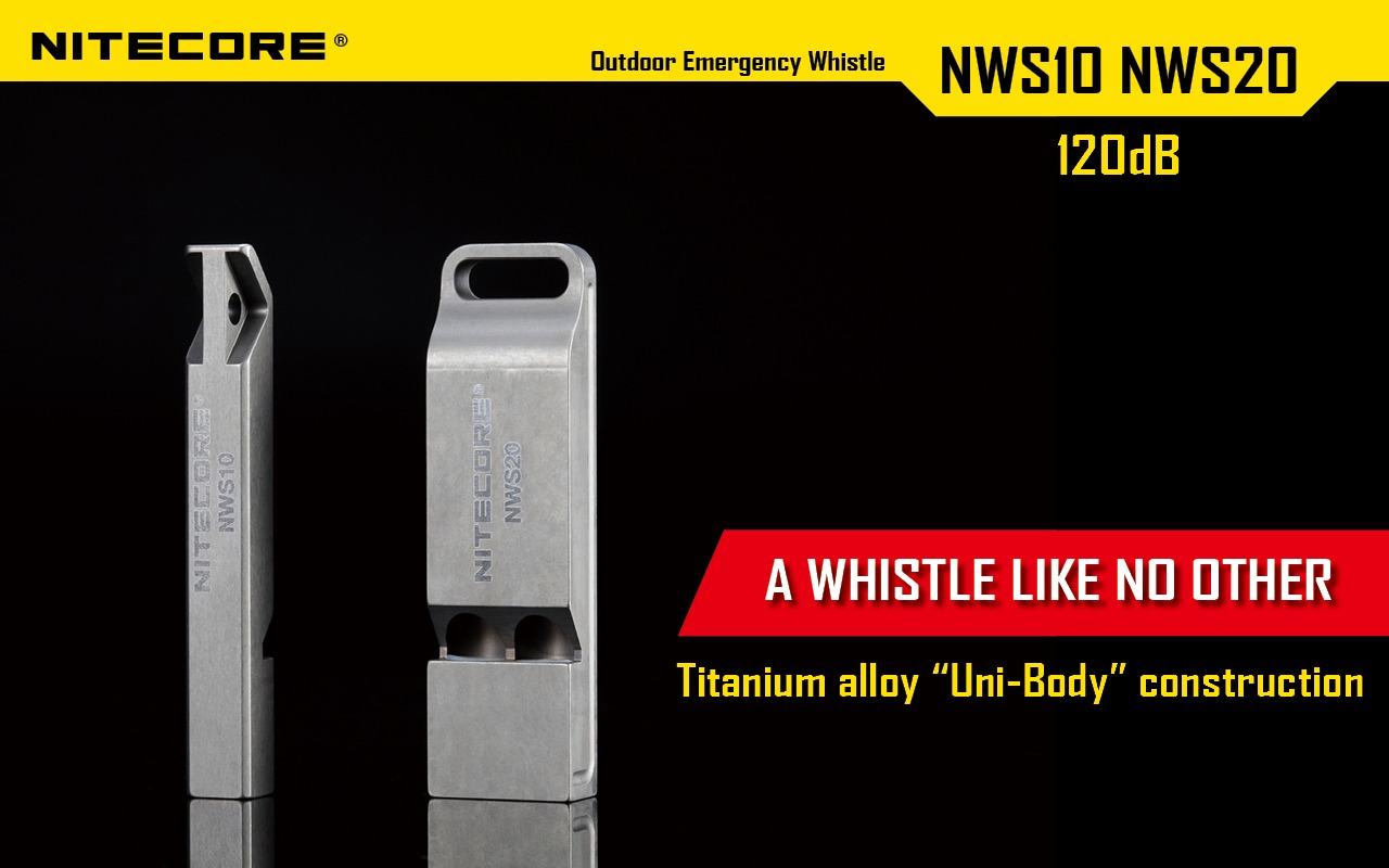 Nitecore NWS10 a NWS20 titánové núdzové píšťalky 120 dB vedľa seba – jednodielne Uni-Body telo z TC4 titánu