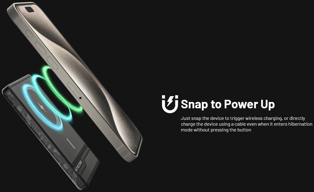 Nitecore NW5000 funkcia Snap to Power Up — priložením telefónu sa bezdrôtové nabíjanie spustí bez stlačenia tlačidla