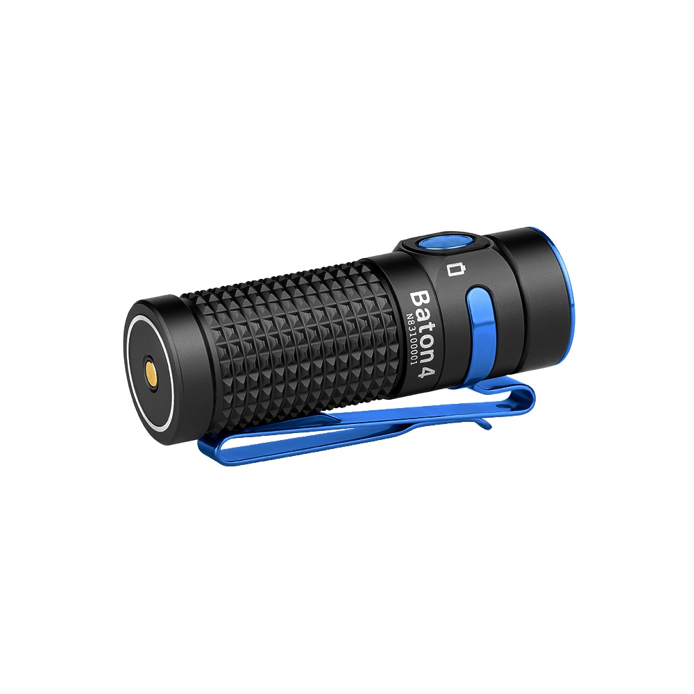 Olight Baton 4 zozadu – magnetická koncovka so zlatým nabíjacím kontaktom v strede, čierna štandardná edícia