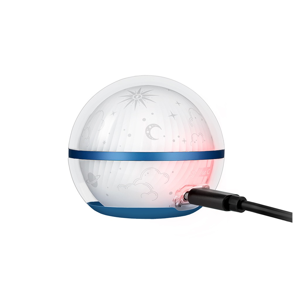 Olight Sphere C Stellar Sky, USB-C nabíjanie – kábel zapojený v porte, červená kontrolka nabíjania pri porte