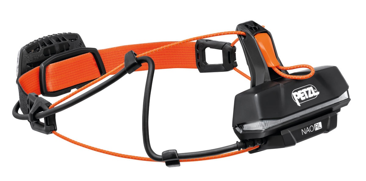 Petzl NAO RL — čelovka v čiernej farbe, hmotnosť 145 g, produktová fotka na bielom pozadí