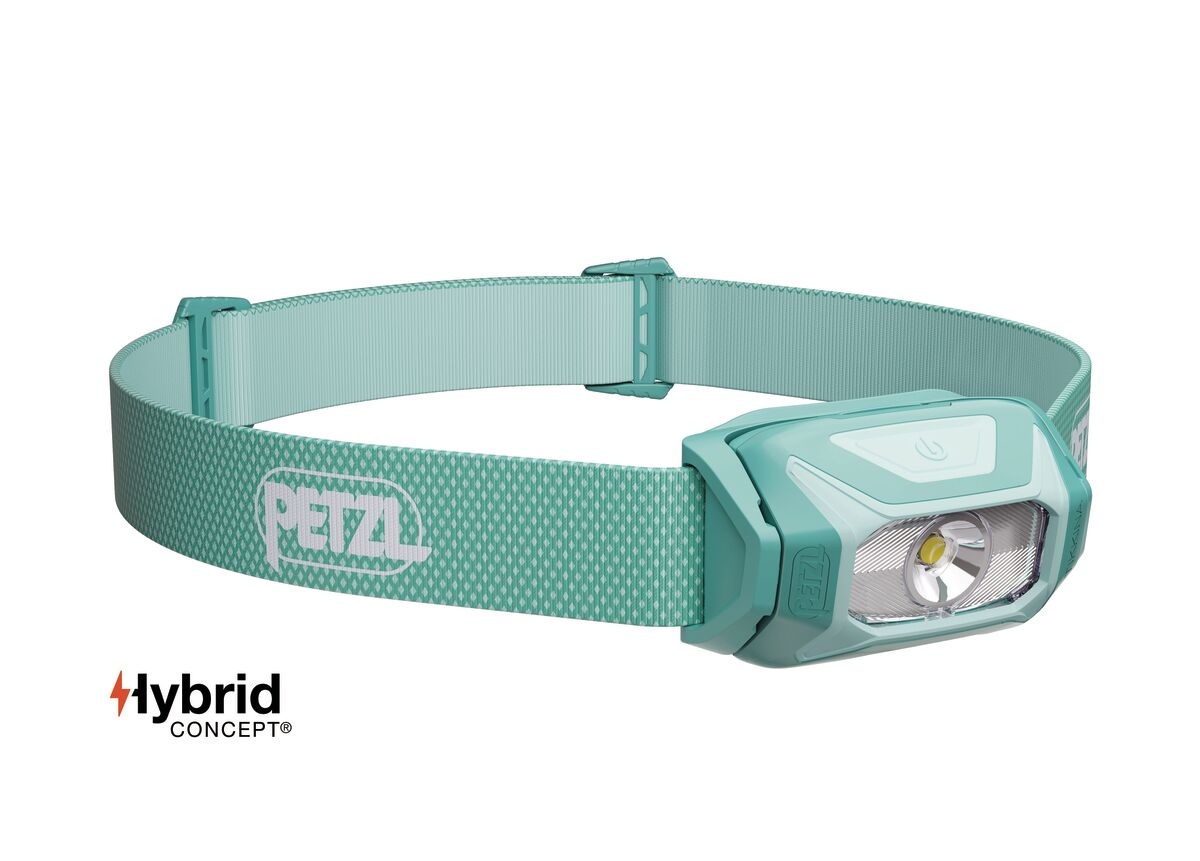 Petzl TIKKINA 2025 v zelenej farbe — mentolovo zelené telo aj pásik s bielym logom Petzl