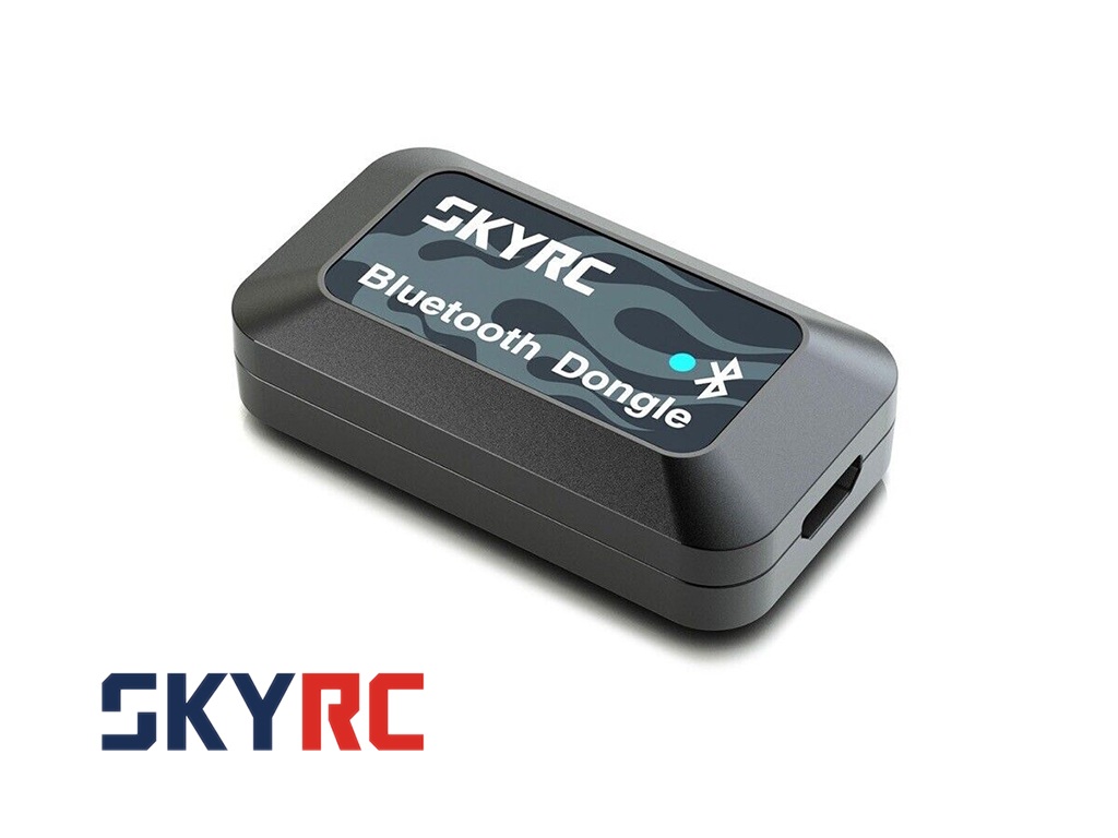 SkyRC Bluetooth Dongle 5.0 &ndash; čierny modul príslušenstva s micro USB portom a modrou stavovou LED