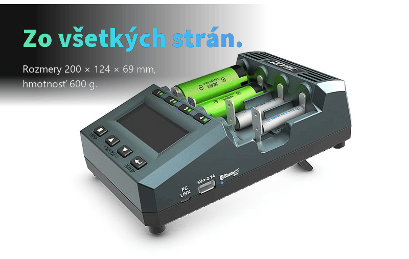 Animácia otáčania nabíjačky SkyRC MC3000 dokola s vloženými článkami 26650 a AAA