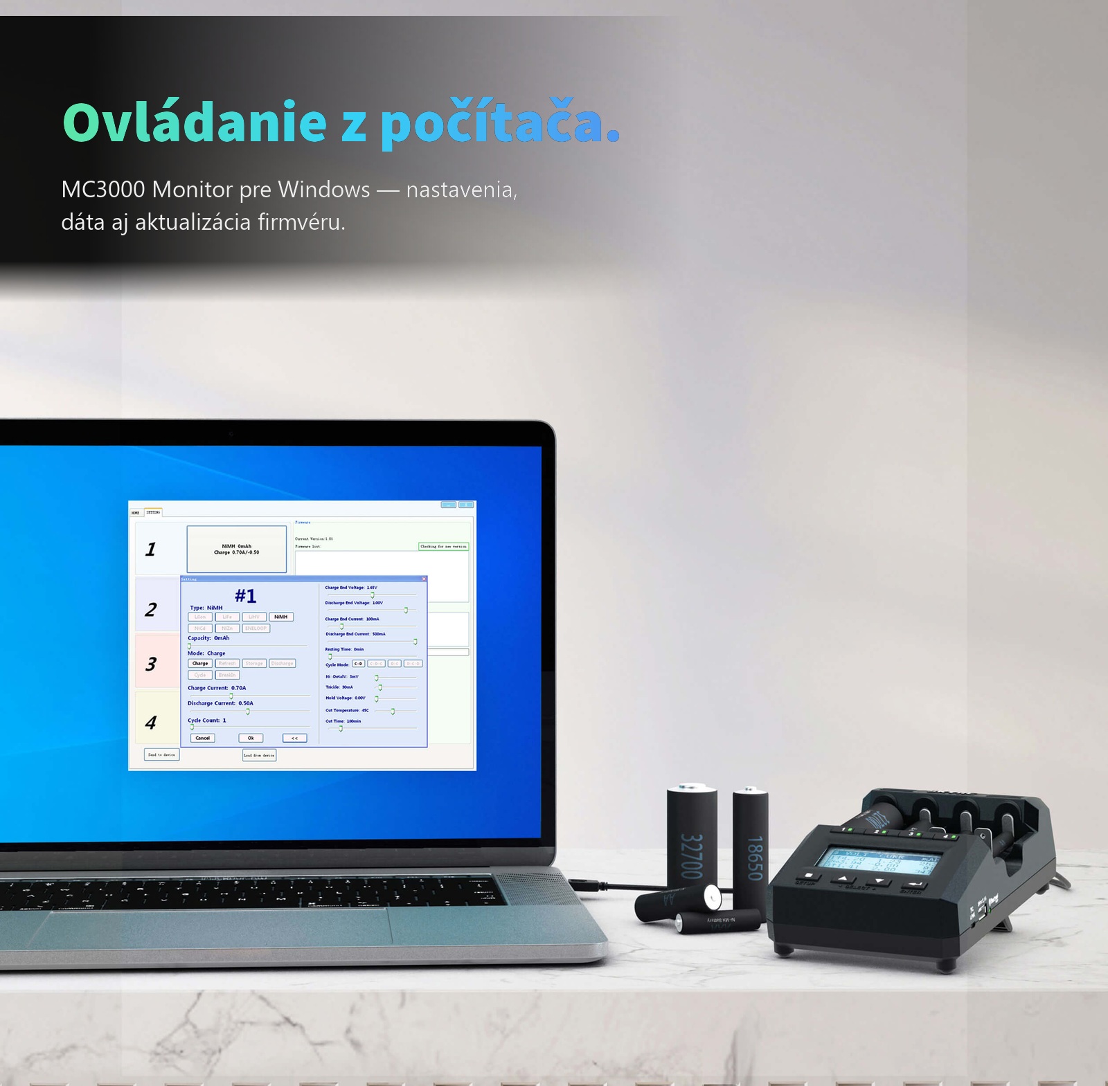 Nabíjačka SkyRC MC3000 pripojená k notebooku so spusteným PC softvérom a nastaveniami slotu
