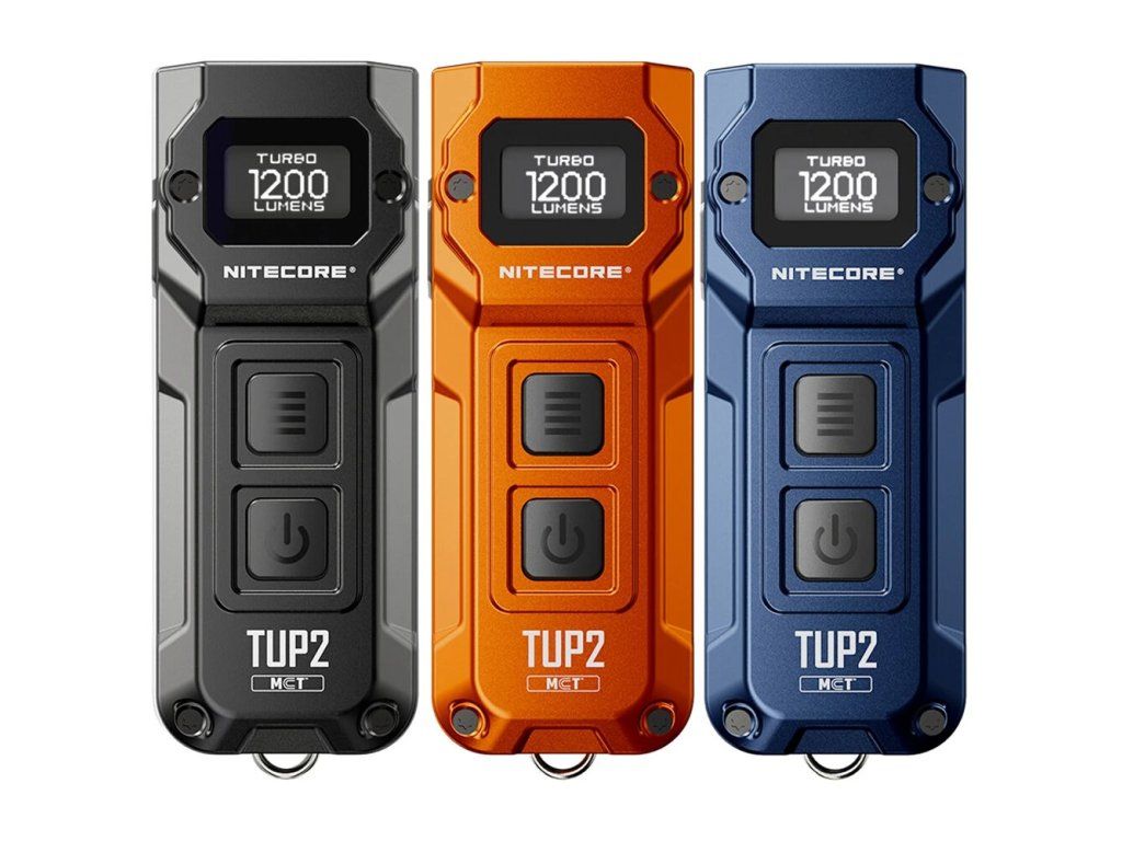 Nitecore TUP2 vo všetkých troch farbách — Classic Black, Alloy Orange a Cobalt Blue vedľa seba
