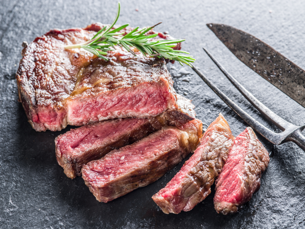 Jak vybrat čerstvé maso na steak pro grilovačku – praktický průvodce