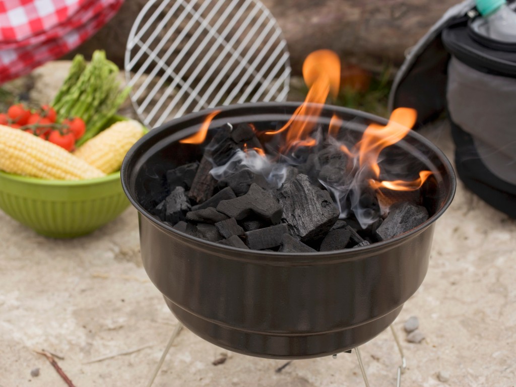 Dřevo pro grilování a jaký je mezi nimi rozdíl