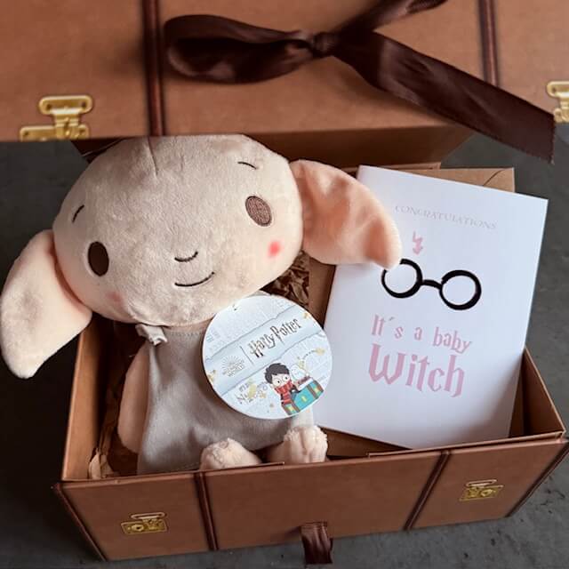 Klíčové vlastnosti Dárkového sady Baby Dobby - Narodila se čarodějka