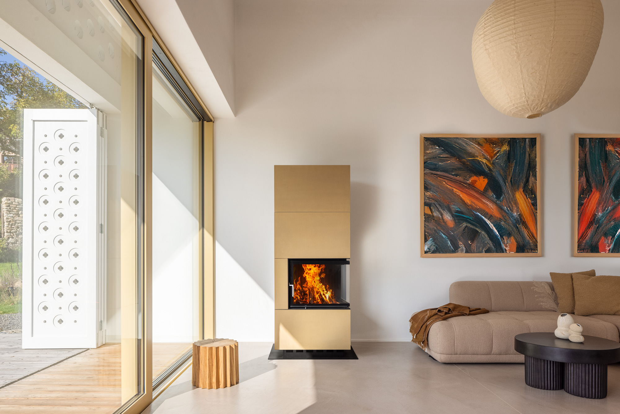 Objavte systém Hoxter BLOX a nové farby BETONTEC. Moderné riešenie pre súčasné domy.