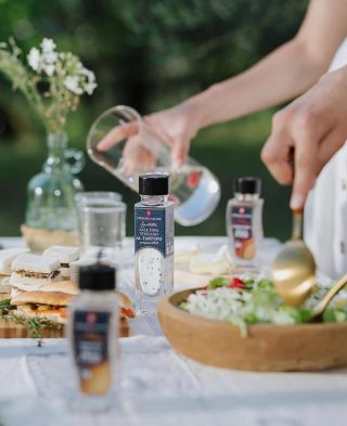 Naší lanýžovou sůl, kterou rovno solíte pokrm už znáte? 😍 . . #truffleseason #trufflesalt #trufflelover #truffleitalia...